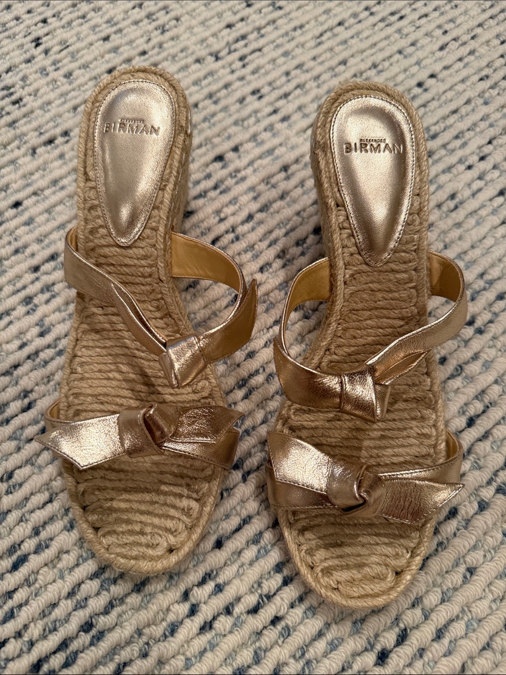 Like New Alexandre Birman Gold Leather Espadrille Slide Sandals size 37.5